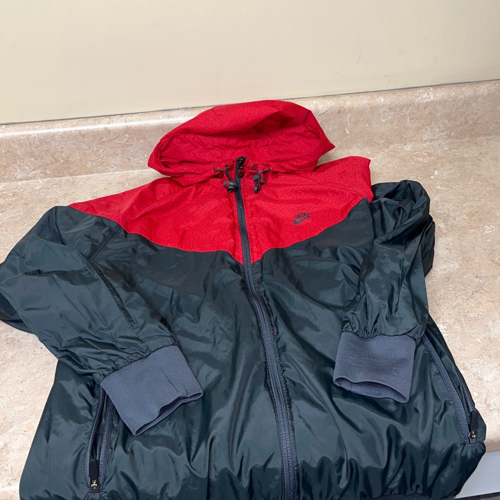 Nike windbreaker large men’s
